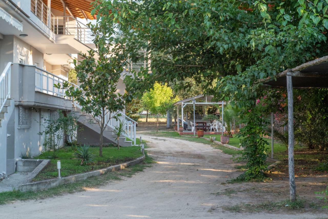 Camping Linaraki Apartments & Bungalows Szikiá Kültér fotó