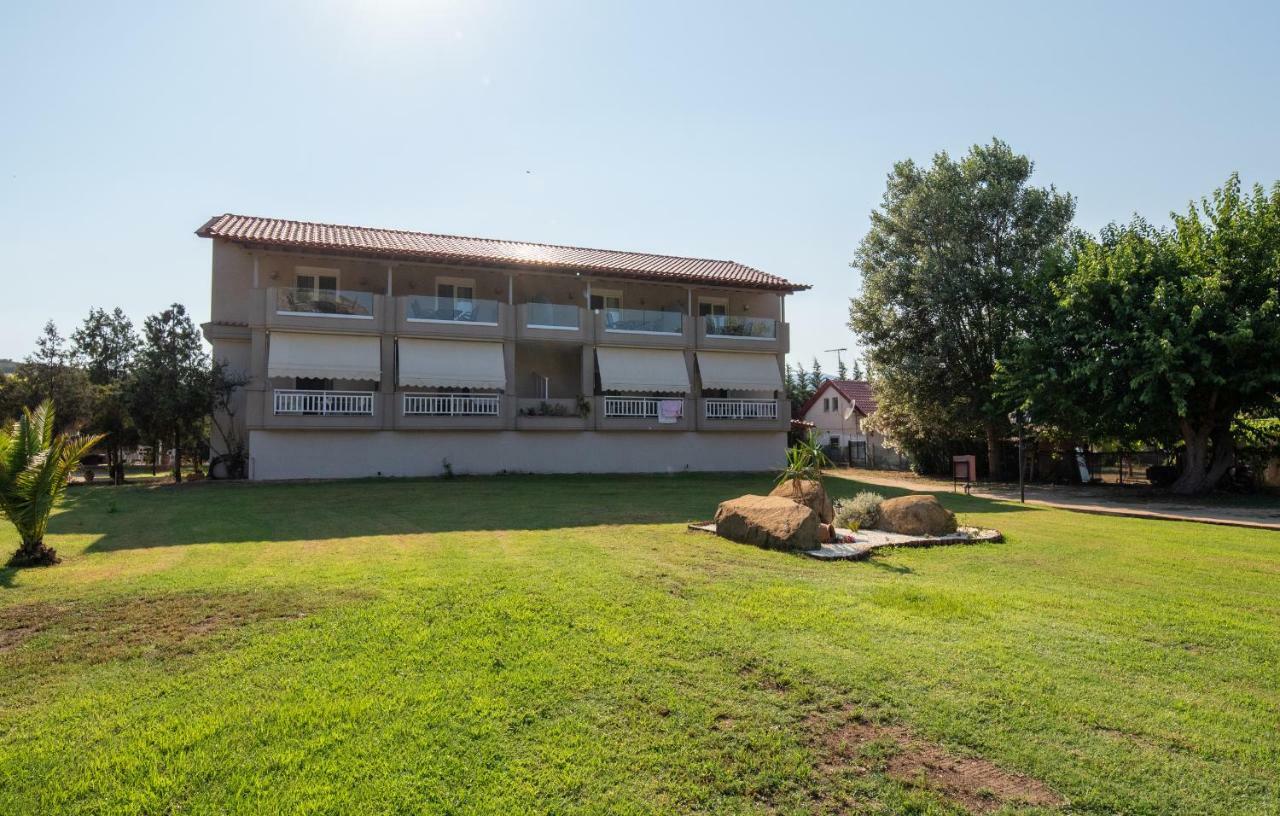 Camping Linaraki Apartments & Bungalows Szikiá Kültér fotó