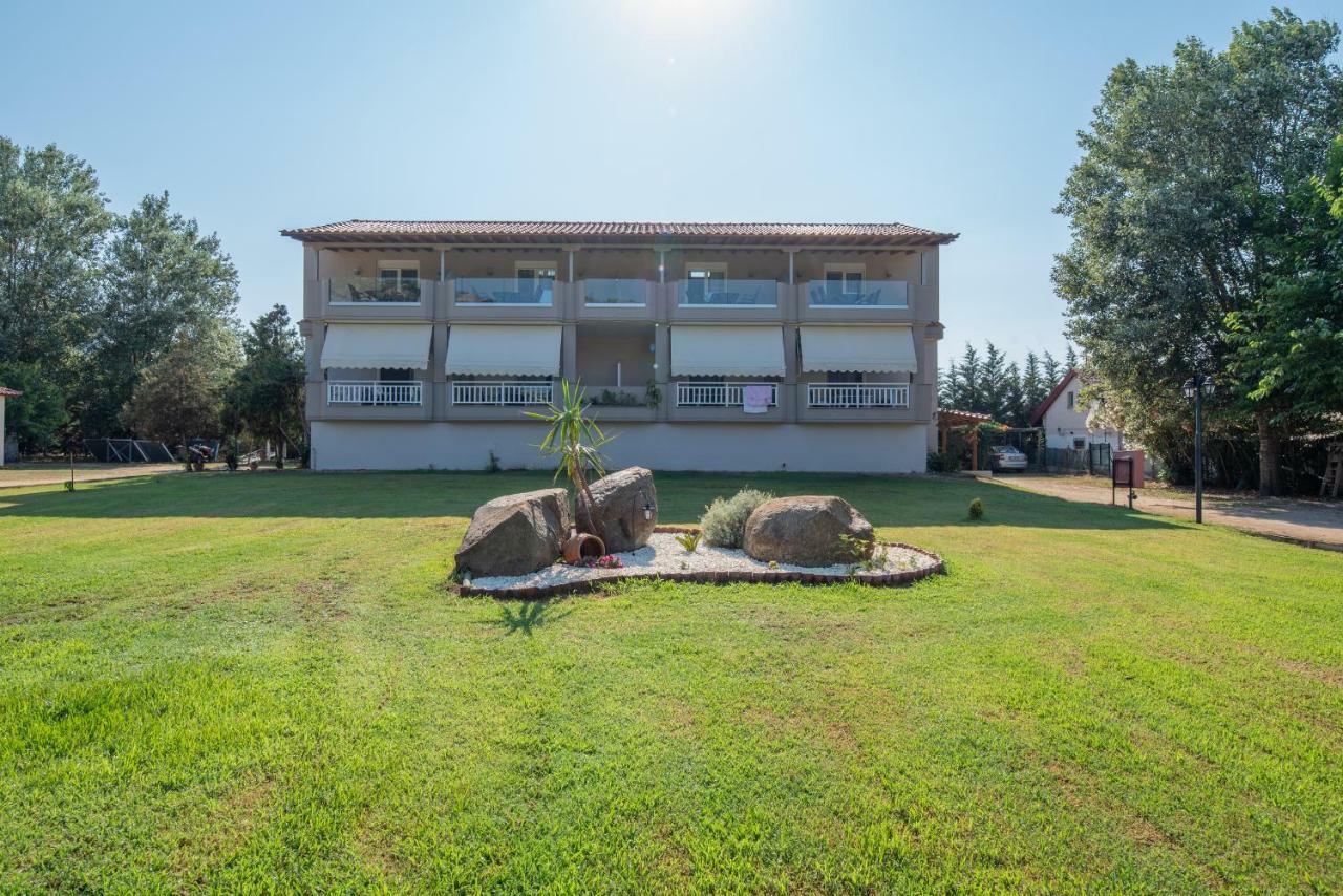 Camping Linaraki Apartments & Bungalows Szikiá Kültér fotó